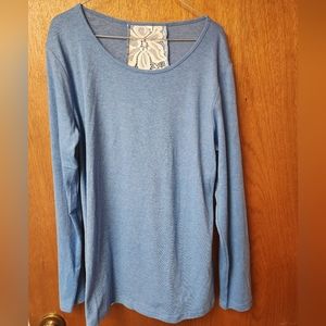 Long sleeve top with lace back